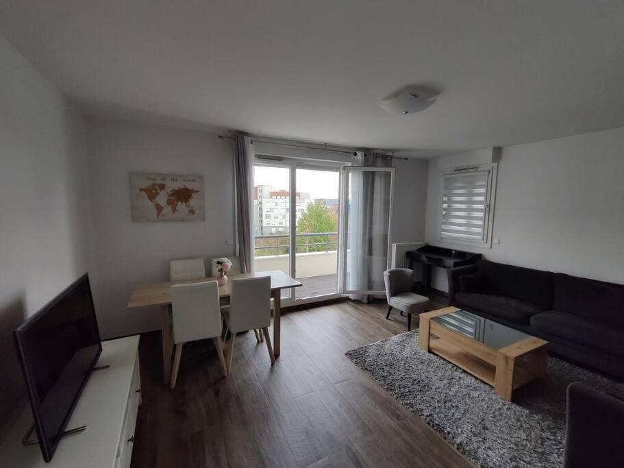 Ferienwohnung App 5 Pers, Parking, 3Mn Rer A, 40 Mn Du Centre De Paris, Cergy Le Haut Exterior foto